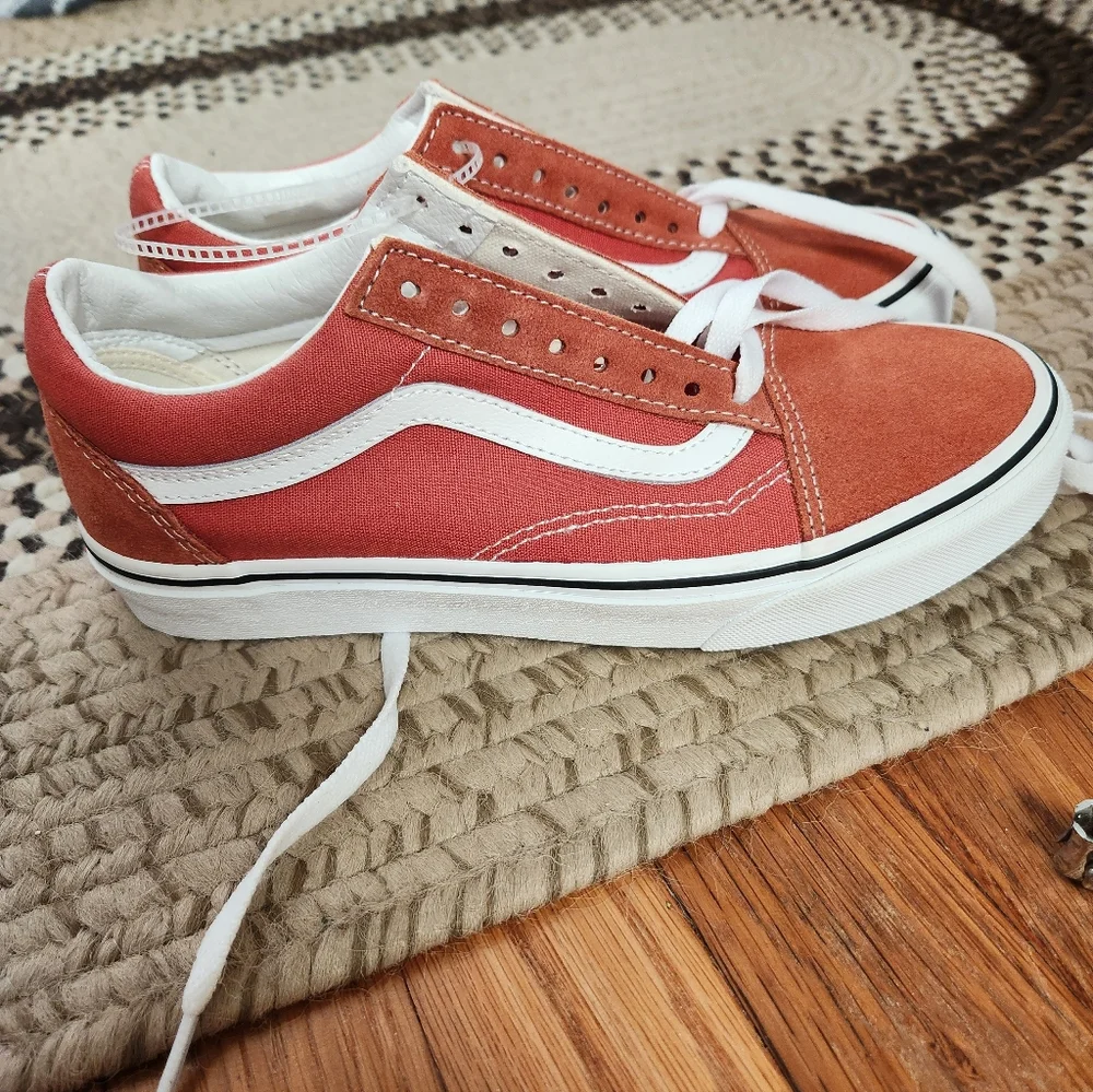 Vans burnt orange/white tie up